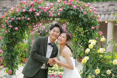 春バラのウェディングフォト画像