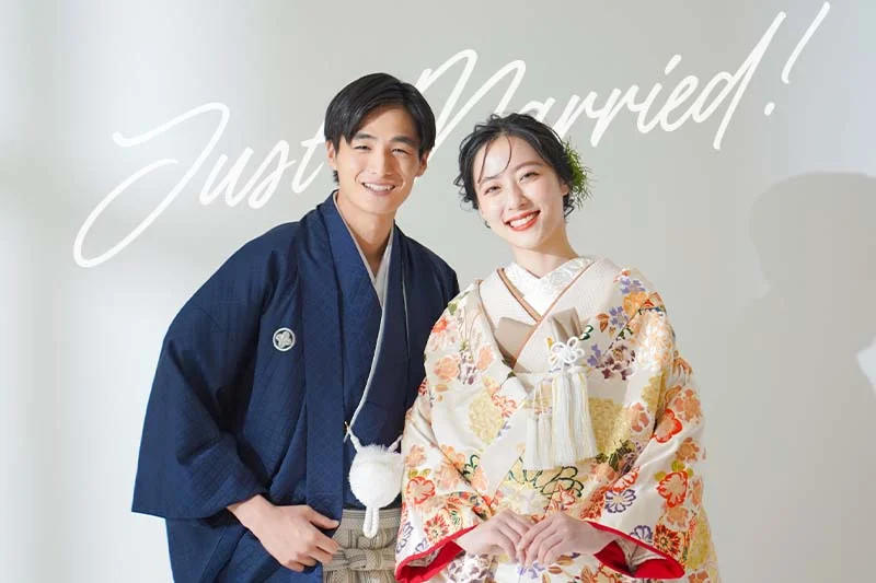 年賀状&結婚報告に! 3カット当日納品の画像